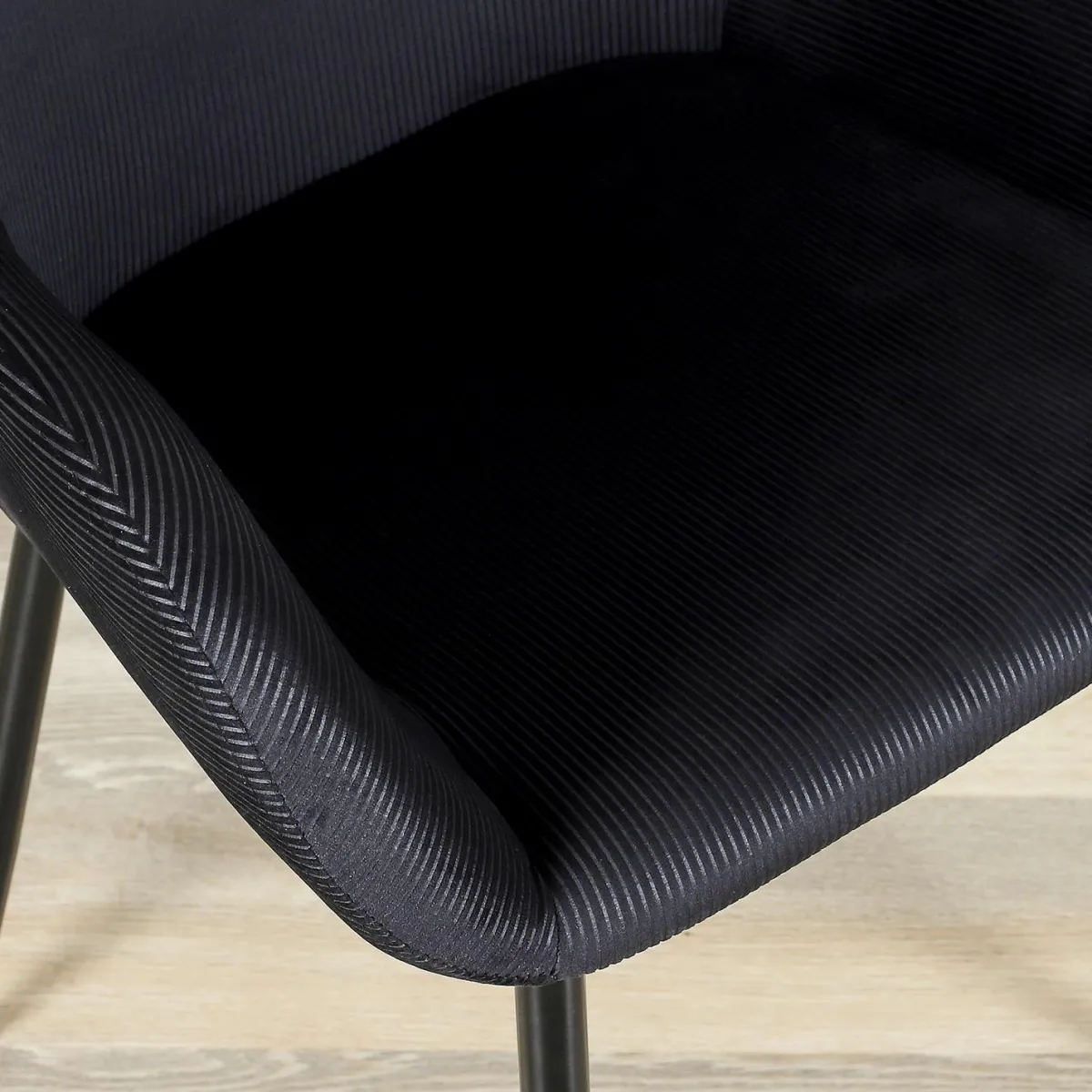 La Chaise Longue FAUTEUIL GIULIA NOIR VELOURS COTELE - Lot de 2 Store